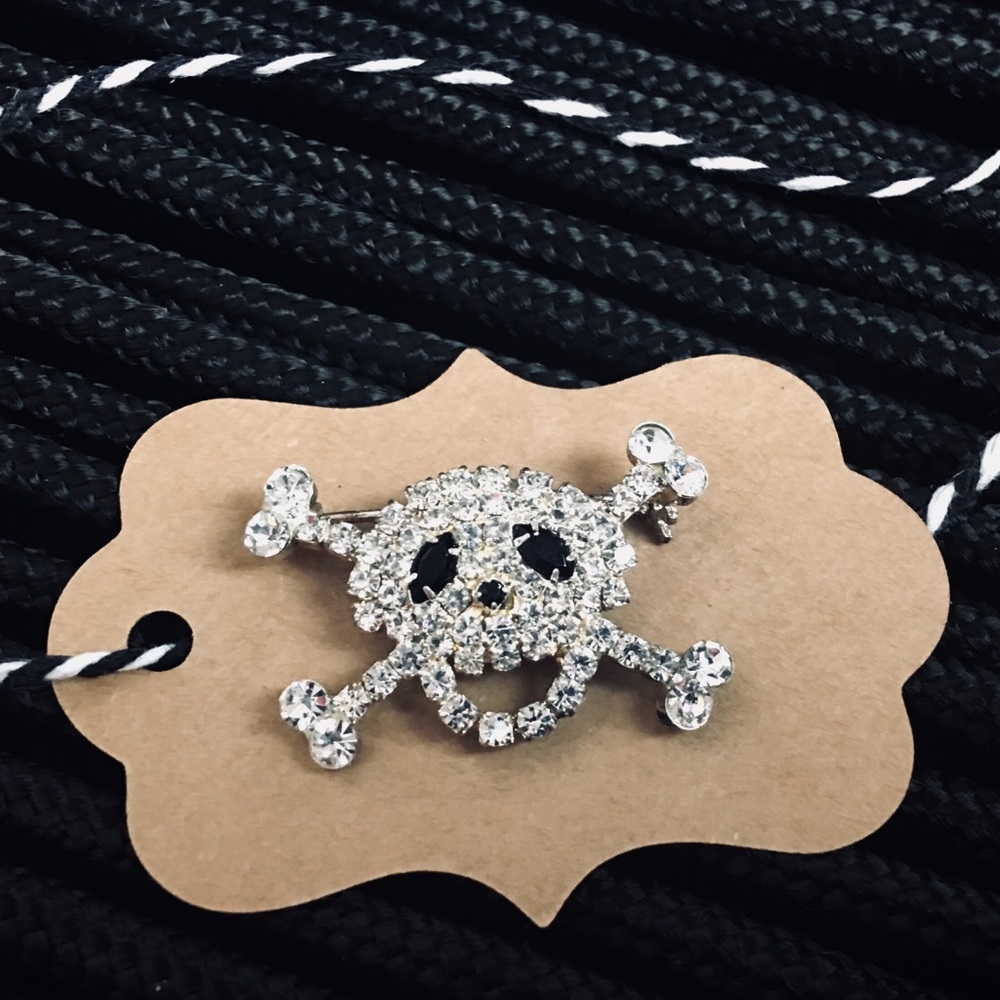 Vintage Skull & Crossbones Brooch | Glass Crystals